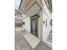 【神奈川県/横浜市港北区篠原台町】港北区篠原台町 戸建 玄関