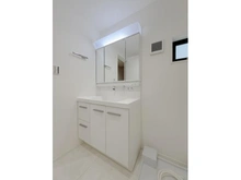 【神奈川県/横浜市港北区下田町】港北区下田町5丁目新築戸建 1号棟/全2棟 洗面所