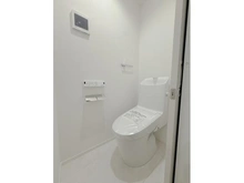 【神奈川県/横浜市港北区下田町】港北区下田町5丁目新築戸建 1号棟/全2棟 トイレ