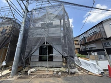 【神奈川県/横浜市港北区下田町】港北区下田町3丁目 新築戸建 9号棟/全9棟 建築中の外観：全9区画　中央