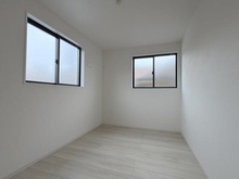 【神奈川県/横浜市都筑区見花山】都筑区見花山　新築戸建　2号棟/全2棟 洋室：（約5.0帖）