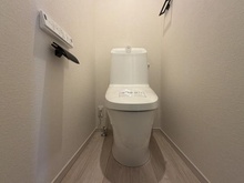 【神奈川県/横浜市都筑区見花山】都筑区見花山　新築戸建　2号棟/全2棟 トイレ：（2階部分）