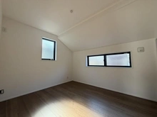 【神奈川県/横浜市鶴見区駒岡】鶴見区駒岡1丁目　新築戸建　4号棟/全6号棟 洋室：約5.3帖