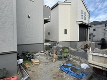 【神奈川県/横浜市金沢区六浦】横浜市金沢区六浦3丁目　新築戸建て1号棟 駐車場：建築中