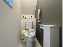 【神奈川県/横浜市金沢区六浦】横浜市金沢区六浦3丁目　新築戸建て1号棟 トイレ