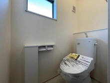 【神奈川県/横浜市金沢区六浦】横浜市金沢区六浦3丁目　新築戸建て2号棟 トイレ