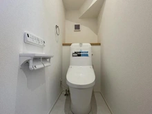 【神奈川県/横浜市金沢区富岡西】横浜市金沢区富岡西4丁目　新築戸建て1号棟 トイレ