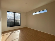 【神奈川県/横浜市金沢区富岡西】横浜市金沢区富岡西4丁目　新築戸建て1号棟 洋室