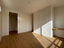 【神奈川県/横浜市金沢区富岡西】横浜市金沢区富岡西4丁目　新築戸建て1号棟 洋室