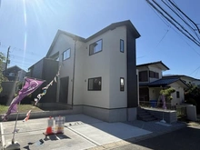 【神奈川県/横浜市栄区野七里】栄区野七里3期　1号棟 アプローチ：全1区画1号棟