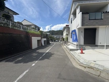 【神奈川県/横浜市金沢区釜利谷西】横浜市金沢区釜利谷西2丁目　新築戸建て 前面道路