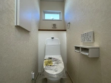 【神奈川県/横浜市金沢区富岡東】横浜市金沢区富岡東6丁目　新築戸建て トイレ