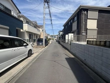 【神奈川県/横浜市金沢区釜利谷南】横浜市金沢区釜利谷南2丁目　新築戸建て 前面道路