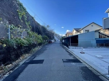 【神奈川県/横浜市金沢区釜利谷南】横浜市金沢区釜利谷南2丁目　新築戸建て 前面道路