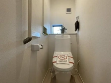 【神奈川県/横浜市金沢区釜利谷南】横浜市金沢区釜利谷南2丁目　新築戸建て トイレ