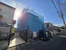 【神奈川県/横浜市金沢区富岡西】横浜市金沢区富岡西4丁目　新築戸建て 建築中の外観