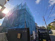 【神奈川県/横浜市金沢区富岡西】横浜市金沢区富岡西4丁目　新築戸建て 建築中の外観