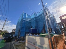 【神奈川県/横浜市金沢区富岡西】横浜市金沢区富岡西4丁目　新築戸建て 建築中の外観