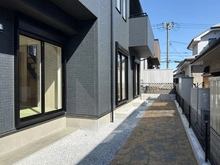 【神奈川県/横浜市金沢区富岡西】横浜市金沢区富岡西4丁目　新築戸建て 庭