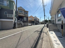 【神奈川県/横浜市金沢区柴町】横浜市金沢区柴町 新築一戸建て 前面道路