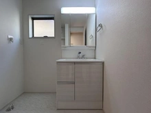 【神奈川県/横浜市金沢区六浦東】横浜市金沢区六浦東1丁目 新築一戸建て 1号棟/全2棟 洗面所