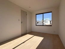 【神奈川県/横浜市金沢区六浦東】横浜市金沢区六浦東1丁目 新築一戸建て 1号棟/全2棟 洋室