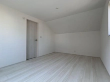 【神奈川県/横浜市金沢区六浦東】横浜市金沢区六浦東1丁目 新築一戸建て 2号棟/全2棟 洋室