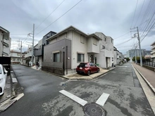 【神奈川県/横浜市金沢区六浦東】横浜市金沢区六浦東1丁目　新築戸建て 前面道路