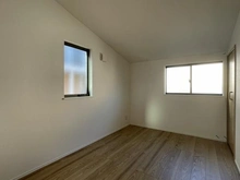 【神奈川県/横浜市金沢区富岡西】横浜市金沢区富岡西1丁目　新築戸建て1号棟 洋室