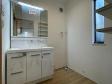 【神奈川県/横浜市金沢区富岡西】横浜市金沢区富岡西1丁目　新築戸建て1号棟 洗面室