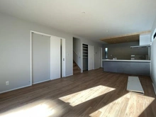 【神奈川県/横浜市金沢区富岡西】横浜市金沢区富岡西1丁目　新築戸建て2号棟 リビング