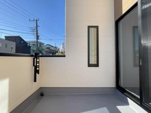 【神奈川県/横浜市金沢区富岡西】横浜市金沢区富岡西1丁目　新築戸建て2号棟 バルコニー