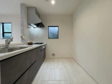 【神奈川県/横浜市金沢区六浦東】横浜市金沢区六浦東3丁目　新築戸建て キッチン