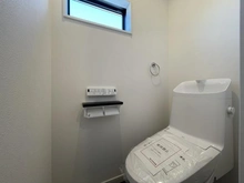 【神奈川県/横須賀市舟倉】横須賀市舟倉1丁目　新築戸建て2号棟 トイレ