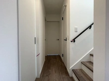 【神奈川県/横須賀市舟倉】横須賀市舟倉1丁目　新築戸建て2号棟 廊下