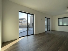 【神奈川県/横須賀市舟倉】横須賀市舟倉1丁目　新築戸建て2号棟 リビング