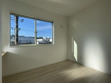 【神奈川県/横須賀市内川】横須賀市内川1丁目　新築戸建て 洋室