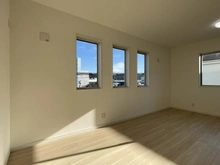 【神奈川県/横須賀市内川】横須賀市内川1丁目　新築戸建て 洋室