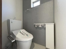 【神奈川県/横浜市金沢区釜利谷西】横浜市金沢区釜利谷西6丁目　新築一戸建て トイレ