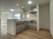 【神奈川県/横浜市金沢区釜利谷東】横浜市金沢区釜利谷東1丁目　新築一戸建て　1号棟/全2棟 キッチン