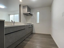 【神奈川県/横浜市金沢区釜利谷東】横浜市金沢区釜利谷東1丁目　新築一戸建て　2号棟/全2棟 キッチン