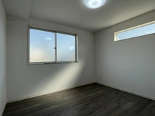 【神奈川県/横浜市金沢区釜利谷東】横浜市金沢区釜利谷東1丁目　新築一戸建て　2号棟/全2棟 洋室