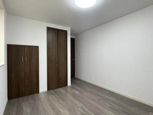 【神奈川県/横浜市金沢区釜利谷東】横浜市金沢区釜利谷東1丁目　新築一戸建て　2号棟/全2棟 サービスルーム（納戸）