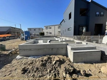 【神奈川県/横浜市金沢区釜利谷東】横浜市金沢区釜利谷東5丁目 新築一戸建て 1号棟/全4棟 建築中の外観：全4棟