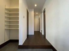 【神奈川県/横浜市金沢区釜利谷南】横浜市金沢区釜利谷南2丁目第7期 新築一戸建て 4号棟/全4棟 玄関