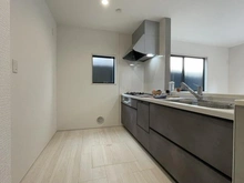 【神奈川県/横浜市金沢区柳町】横浜市金沢区柳町 新築一戸建て 3号棟/全3棟 キッチン