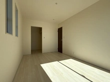 【神奈川県/横浜市港南区芹が谷】横浜市港南区芹が谷4丁目 新築一戸建て 洋室