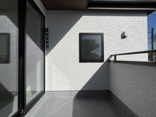 【神奈川県/横浜市金沢区釜利谷西】横浜市金沢区釜利谷西3丁目 新築一戸建て バルコニー