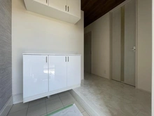 【神奈川県/横浜市金沢区釜利谷西】横浜市金沢区釜利谷西3丁目 新築一戸建て 玄関