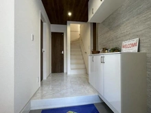 【神奈川県/横浜市金沢区高舟台】横浜市金沢区高舟台2丁目第2期 新築一戸建て 1号棟/全2棟 玄関